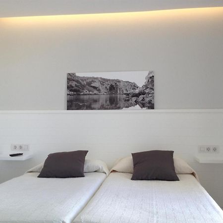 Hostal La Palma Fornells  Rom bilde