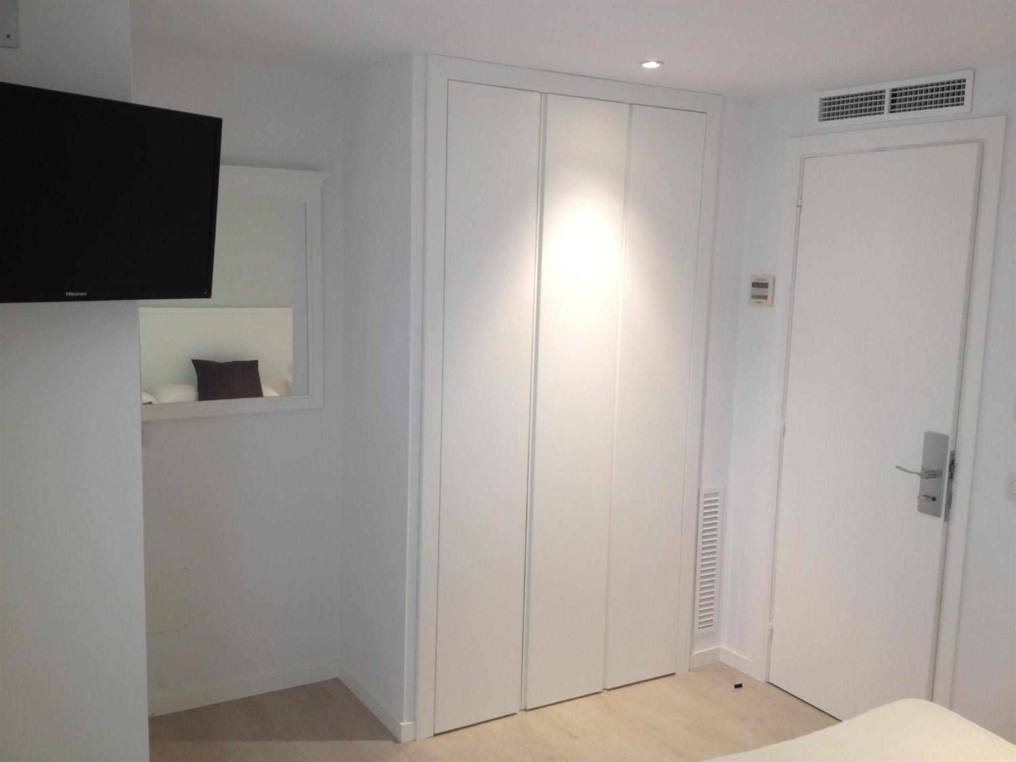 Hostal La Palma Fornells  Rom bilde