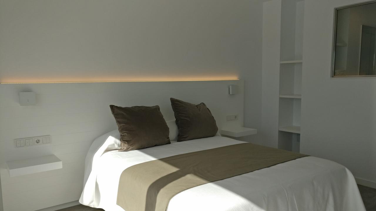 Hostal La Palma Fornells  Eksteriør bilde